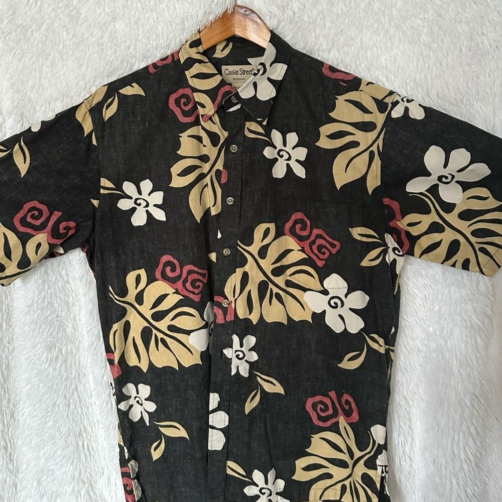 Code Street Black Floral Hawaiian Shirt. Business Casual
